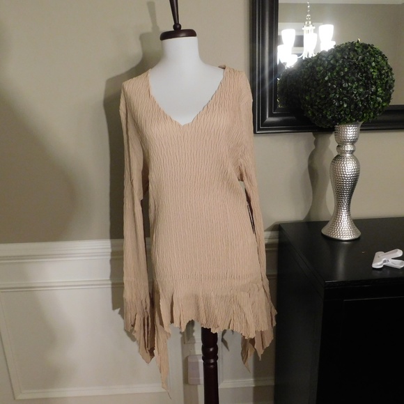 Taupe Flutter Cuff Blouse - 1X - BRAND NEW - Picture 2 of 8